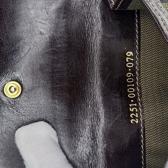 Fendi Zucca wallet - Picture 13 of 17